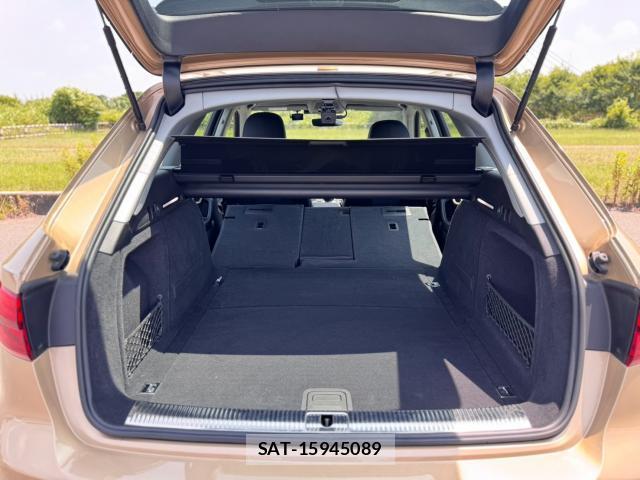 Audi A4 ALLROAD QUATTRO 2017-05 8285507-14
