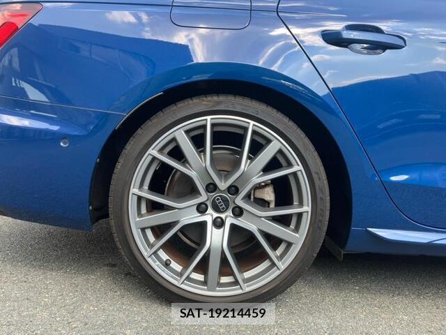 Audi A4 2024-05 8277736-5