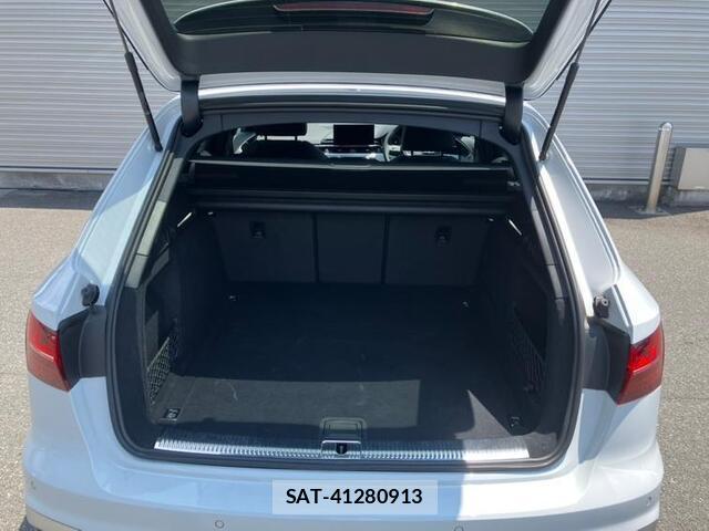 Audi A4 2024-08 8277737-15