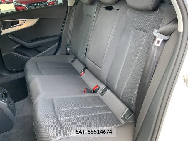 Audi A4 2021-07 8277831-12