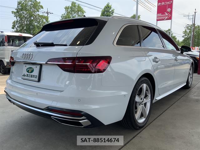 Audi A4 2021-07 8277831-6