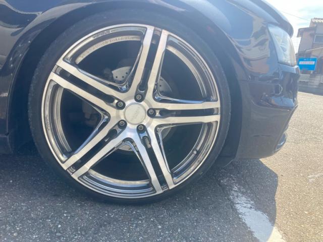 Audi A4 2013-06 8279661-13