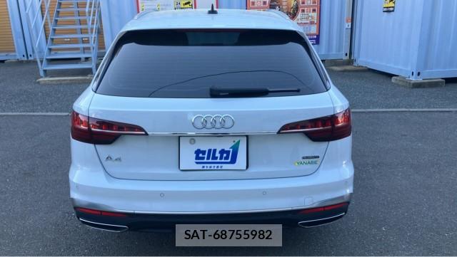 Audi A4 2021-09 8280497-1