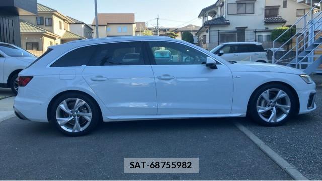 Audi A4 2021-09 8280497-3