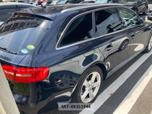 Audi A4 2015-09 8284344-12