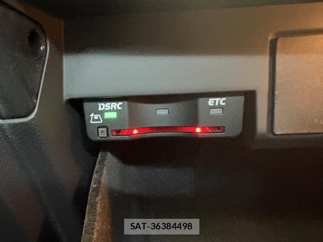 Audi A4 2017-01 8278723-14