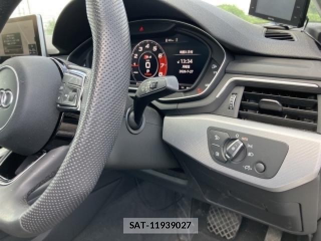 Audi A4 2018-06 8278940-3