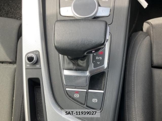 Audi A4 2018-06 8278940-4