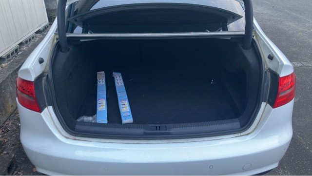 Audi A4 2012-08 8281612-17