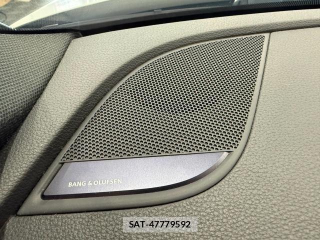 Audi A4 2023-04 8282756-7
