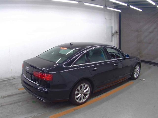 Audi A6 2015-08 8276846-1
