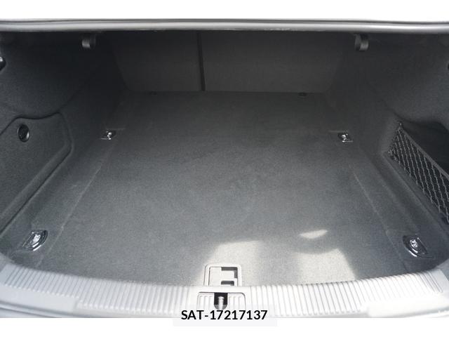 Audi A6 2017-07 8285644-13