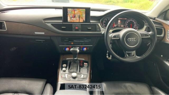 Audi A7 2012-04 8280533-2
