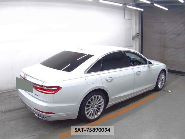 Audi A8 2019-10 8284777-4