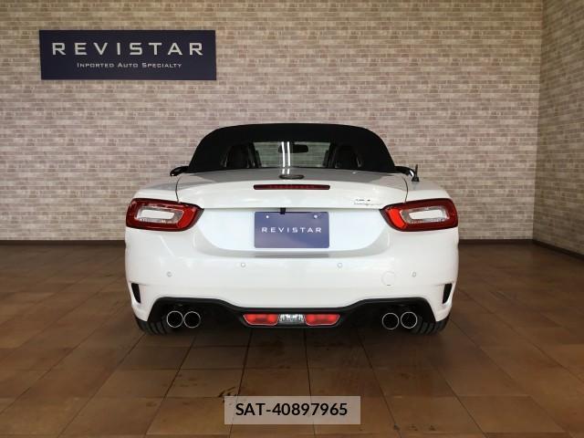Abarth 124 Spider 2017-08 8279245-10