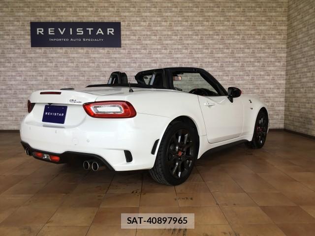 Abarth 124 Spider 2017-08 8279245-2