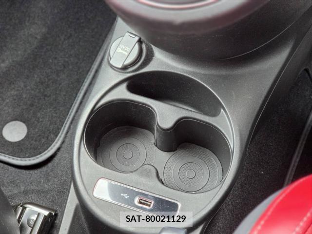 Abarth 595 2020-05 8284805-16