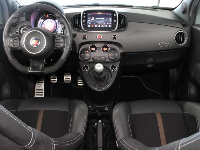 Abarth 695 2020-06 8277060-1