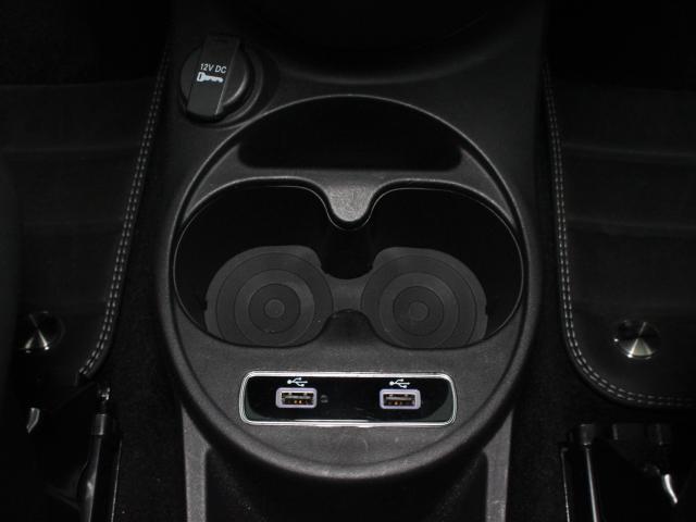 Abarth 695 2020-06 8277060-11