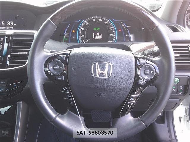Honda ACCORD HYBRID 2016-12 8281219-13