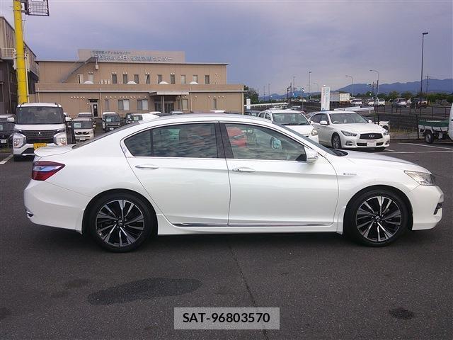 Honda ACCORD HYBRID 2016-12 8281219-8