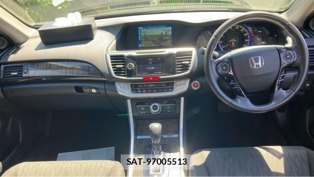 Honda ACCORD HYBRID 2014-04 8282155-2