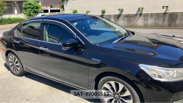 Honda ACCORD HYBRID 2014-04 8282155-3