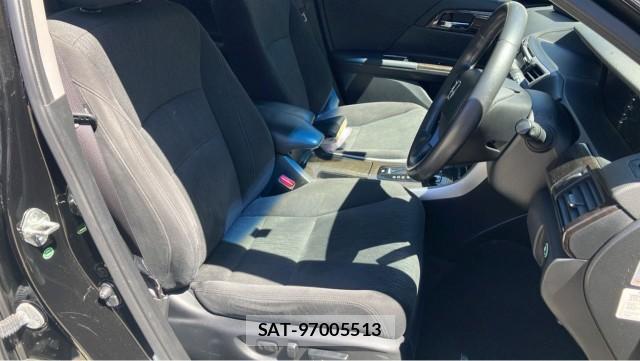 Honda ACCORD HYBRID 2014-04 8282155-5