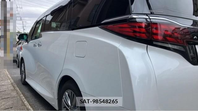 Toyota ALPHARD HYBRID 2023-10 8281007-10