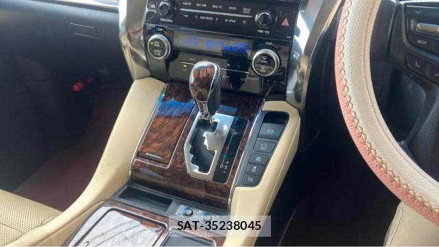 Toyota ALPHARD HYBRID 2019-09 8281385-14