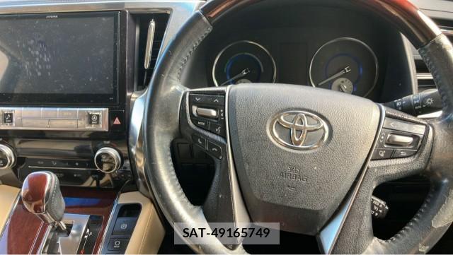 Toyota ALPHARD HYBRID 2015-08 8281670-16