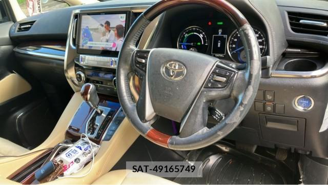 Toyota ALPHARD HYBRID 2015-08 8281670-2