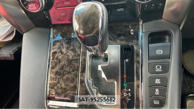 Toyota ALPHARD HYBRID 2022-01 8281727-14