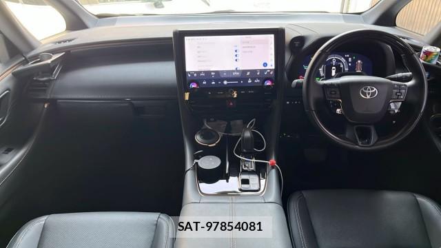 Toyota ALPHARD HYBRID 2024-10 8281901-2