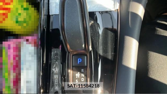 Toyota ALPHARD HYBRID 2023-08 8281911-14