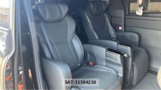 Toyota ALPHARD HYBRID 2023-08 8281911-6