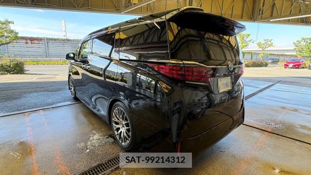 Toyota ALPHARD HYBRID 2024-08 8282034-12