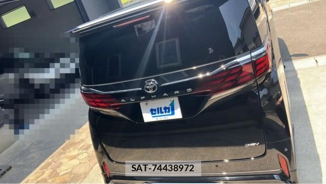 Toyota ALPHARD HYBRID 2023-08 8282129-1