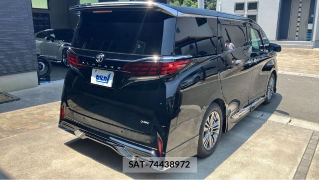 Toyota ALPHARD HYBRID 2023-08 8282129-12