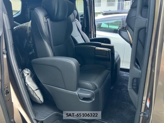 Toyota ALPHARD HYBRID 2025-02 8282255-6