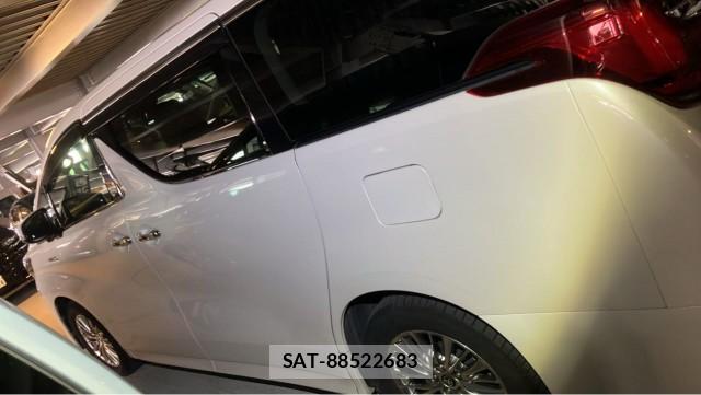 Toyota ALPHARD HYBRID 2019-08 8282402-10