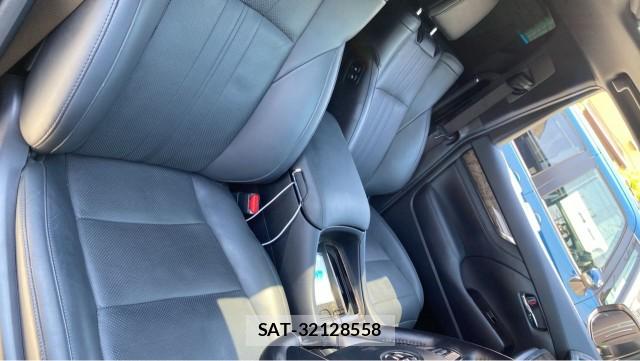 Toyota ALPHARD HYBRID 2021-10 8282469-5
