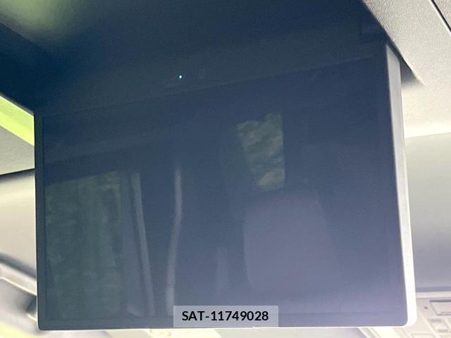 Toyota ALPHARD HYBRID 2025-07 8282652-4