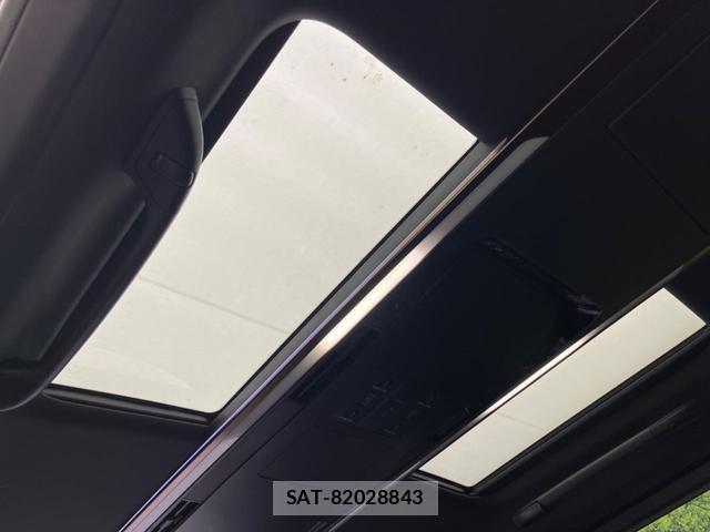 Toyota ALPHARD HYBRID 2023-10 8282838-2