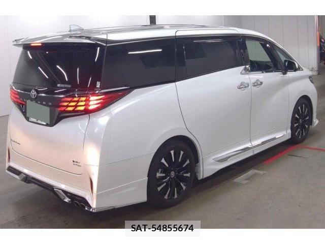 Toyota ALPHARD HYBRID 2023-08 8283845-2