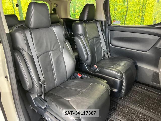 Toyota ALPHARD HYBRID 2019-05 8284925-8