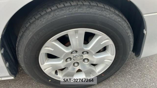Toyota ALPHARD 2005-06 8280627-8