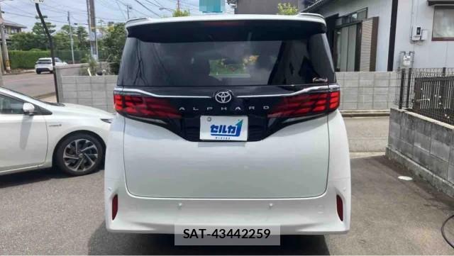 Toyota ALPHARD 2024-10 8277185-1
