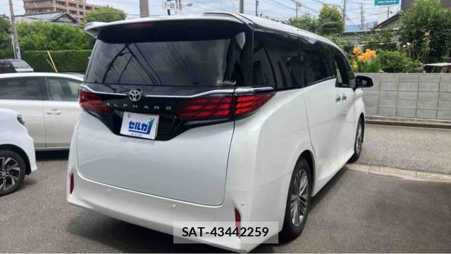 Toyota ALPHARD 2024-10 8277185-12