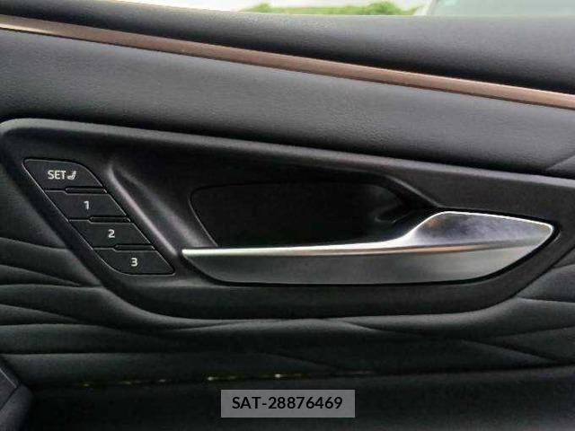 Toyota ALPHARD 2024-08 8277303-16